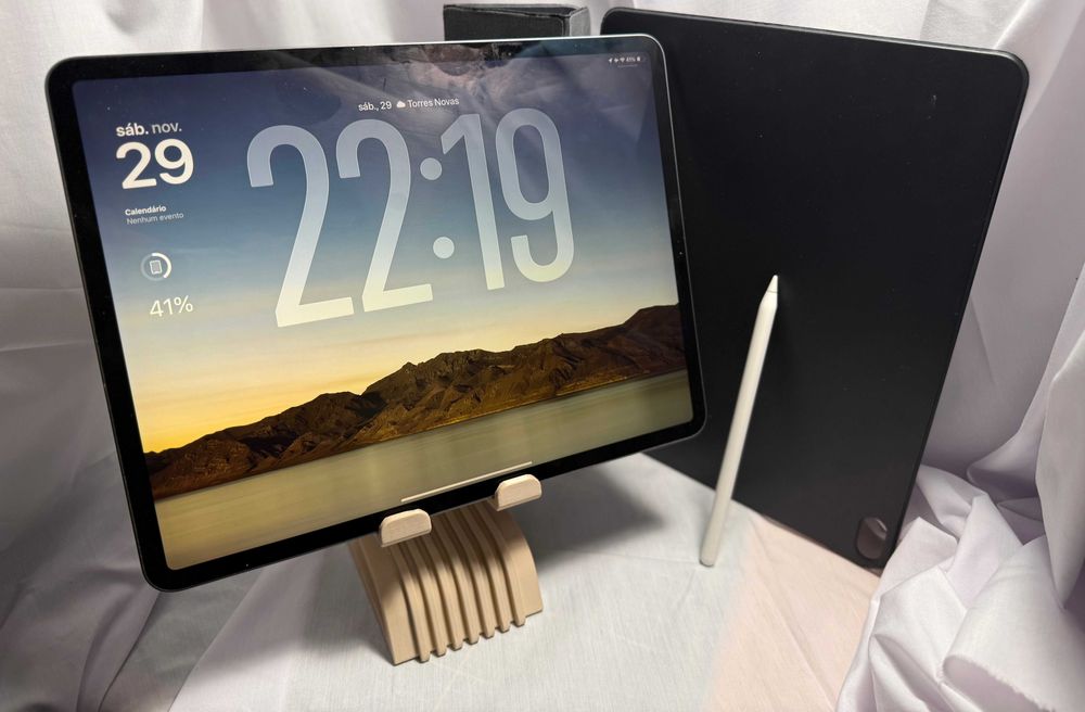 Ipad Pro 12.9" (2019) + capa + carregador + apple pencil