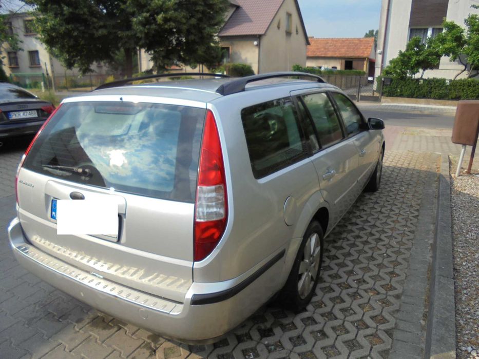 Ford Mondeo MK3 2.5 benzyna V6 automat kombi srebrny na części