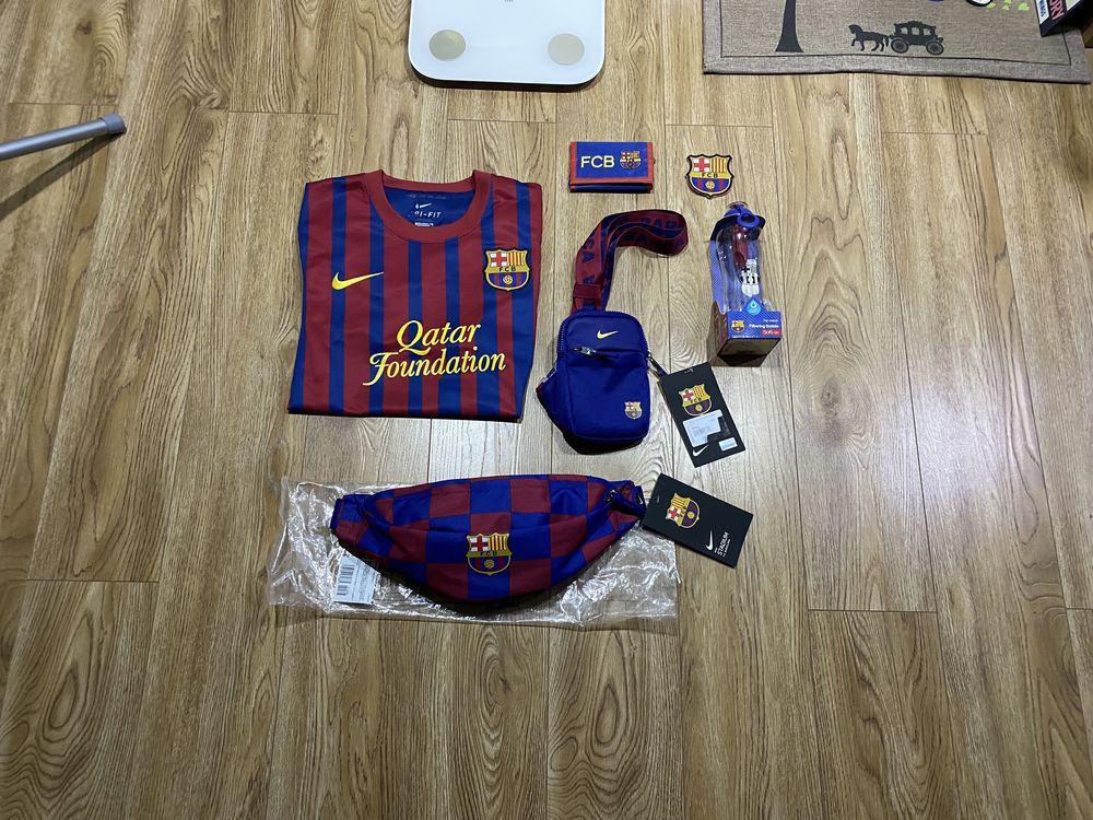 Лот Nike FC Barcelona сумка мессенджер бутылка