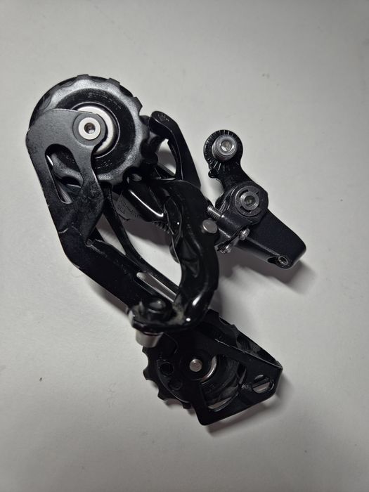Przerzutka tylna SHIMANO SLX RD-M670 10s