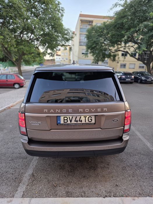 Land Rover Range Rover Vogue 3.0 TDV6 – Full Extras