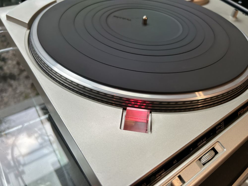 Gira discos Technics SL-BD22, belt drive, com agulha shure, bom estado