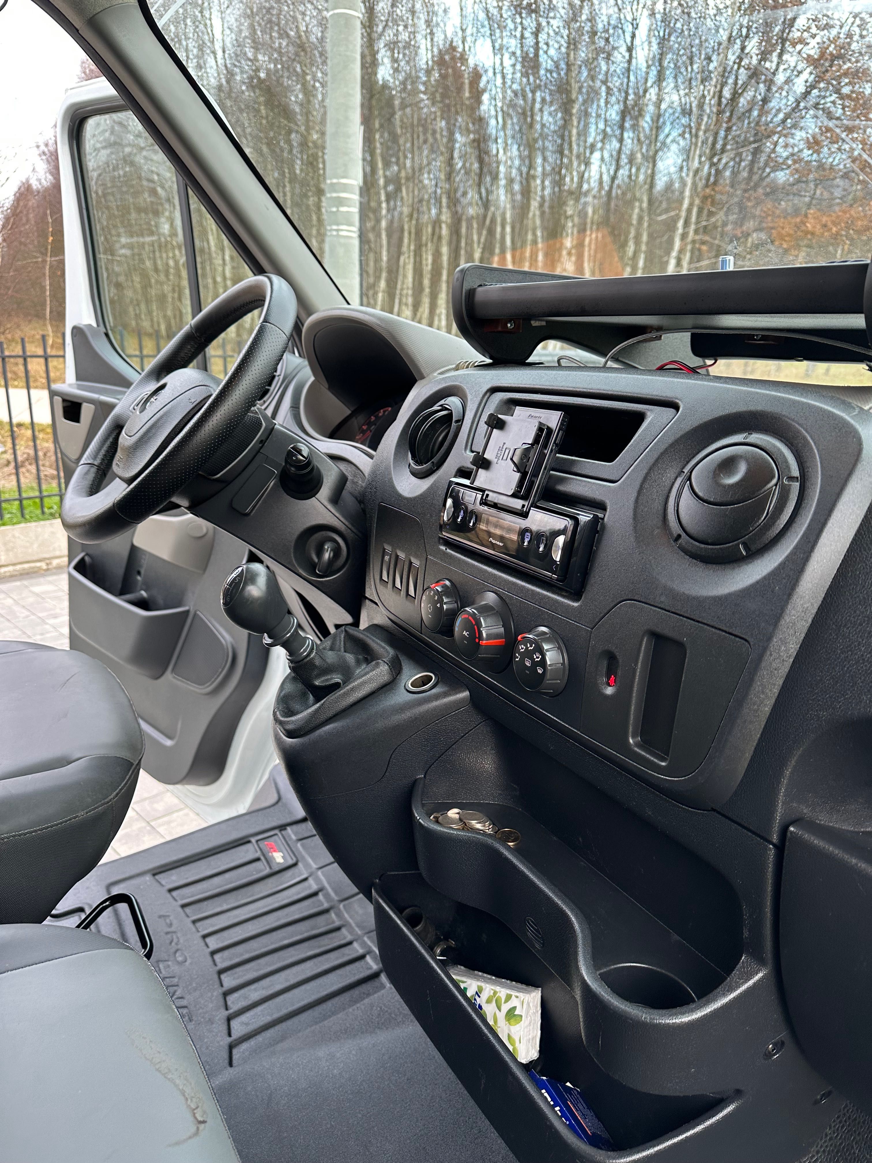 Opel Movano  Bkiźniak 2.3 160Km kontener + winda