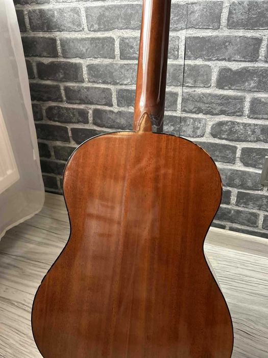 Gitara VALTIERRA model bartez 3/4