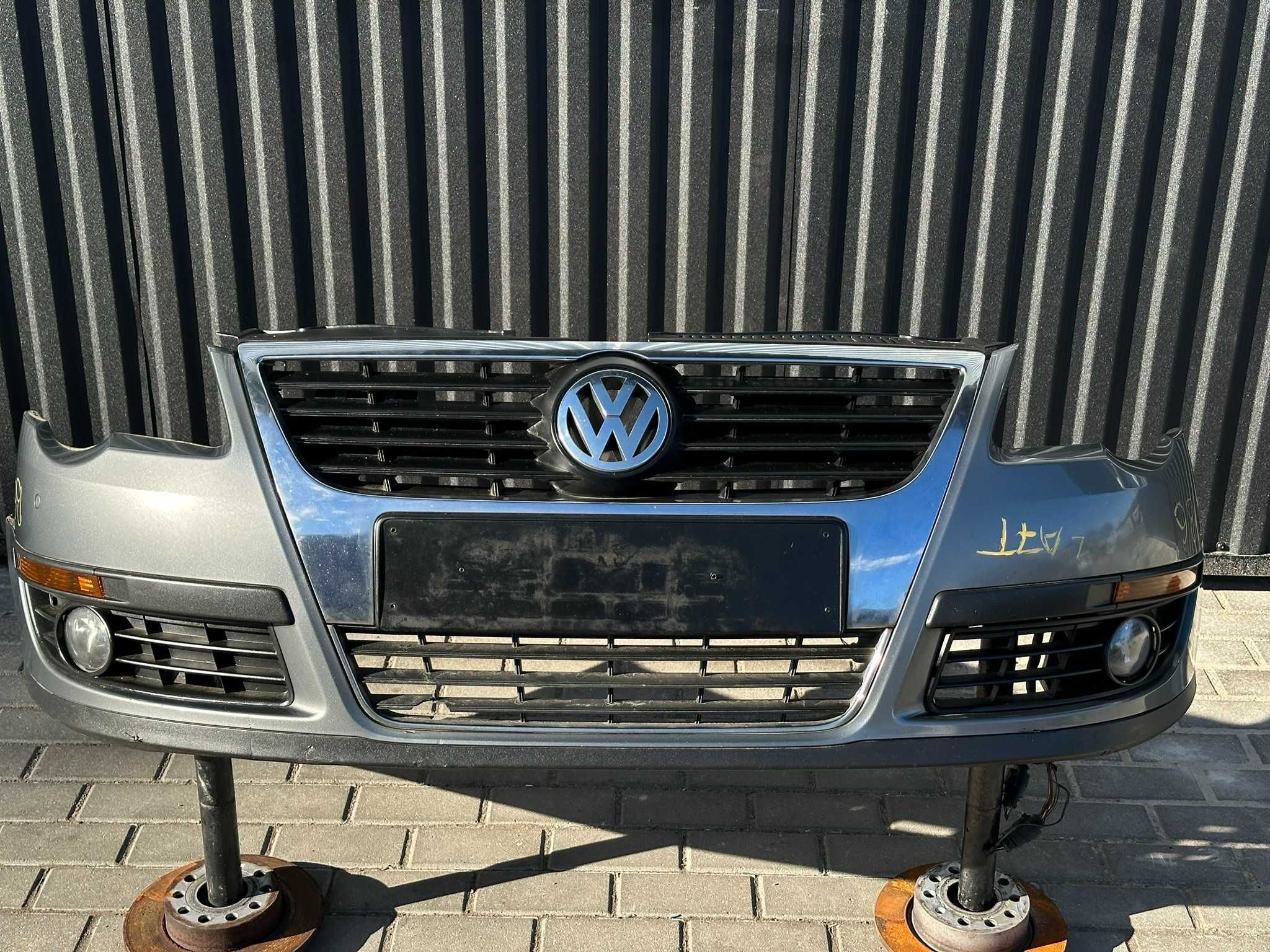 Бампер передній VW Passat B6 бампер комплект Пассат пасат б6 LA7T