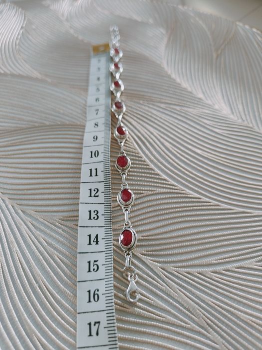 Srebrna bransoleta rubiny