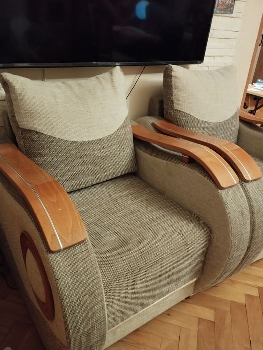 Dwa piękne duże fotele do salonu szaro- beżowe