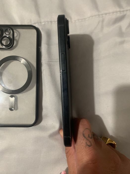 Vendo iphone 15 128 gb com fatura e garantia