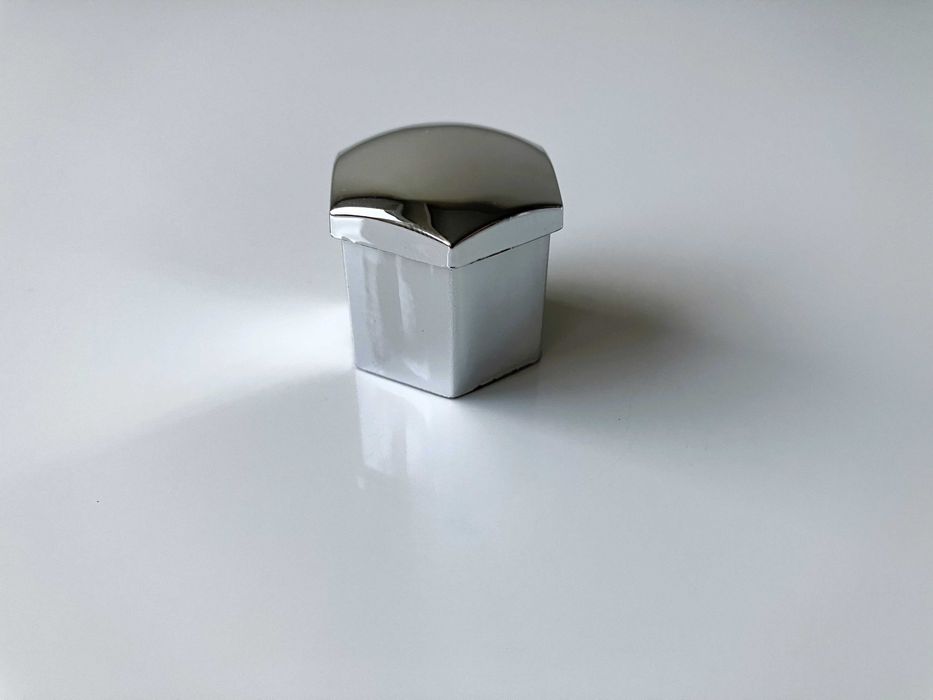 Srebrne nakładki ochronne do śrub 19mm do Volkswagen Audi Skoda Seat!