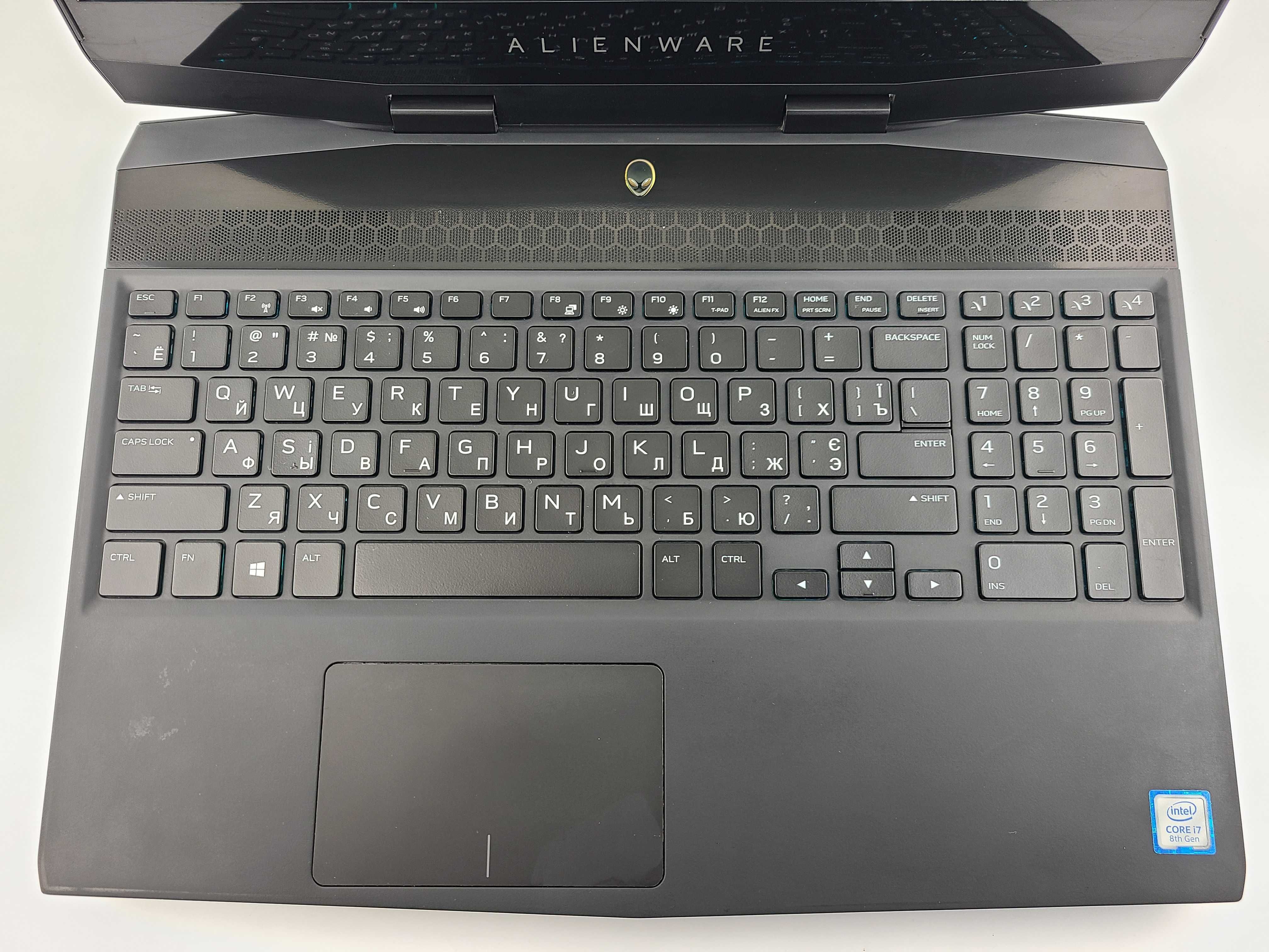 Ноутбук Dell Alienware M15 i7-8750H/GTX 1060/16/256/1Tb