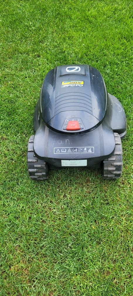 Robot koszący samojezdny