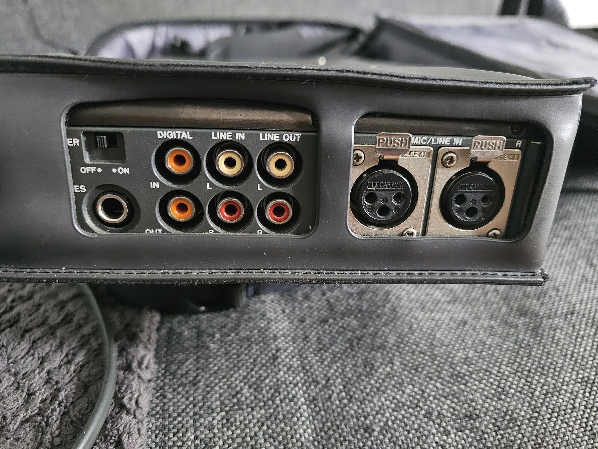 Magnetofon cyfrowy DAT TASCAM DA-P1