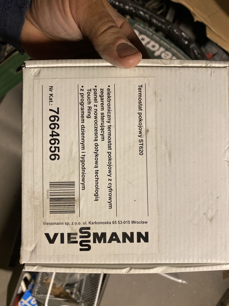 Termostat elektroniczny pokojowy z cyfrowym zegarem Viessmann