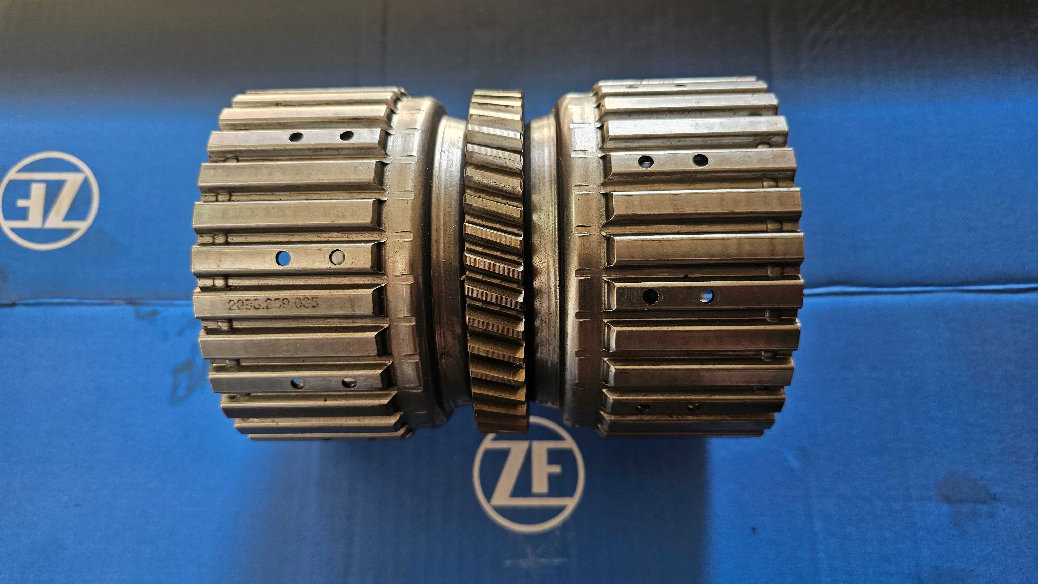 Kosz sprzęgła Deutz Fahr Same Lamborghini 0.900.0883.5