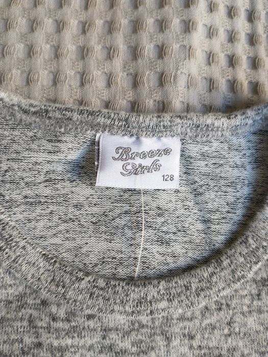 Milusi sweterek, bluzeczka firmy Brezze Girls 134 cm
