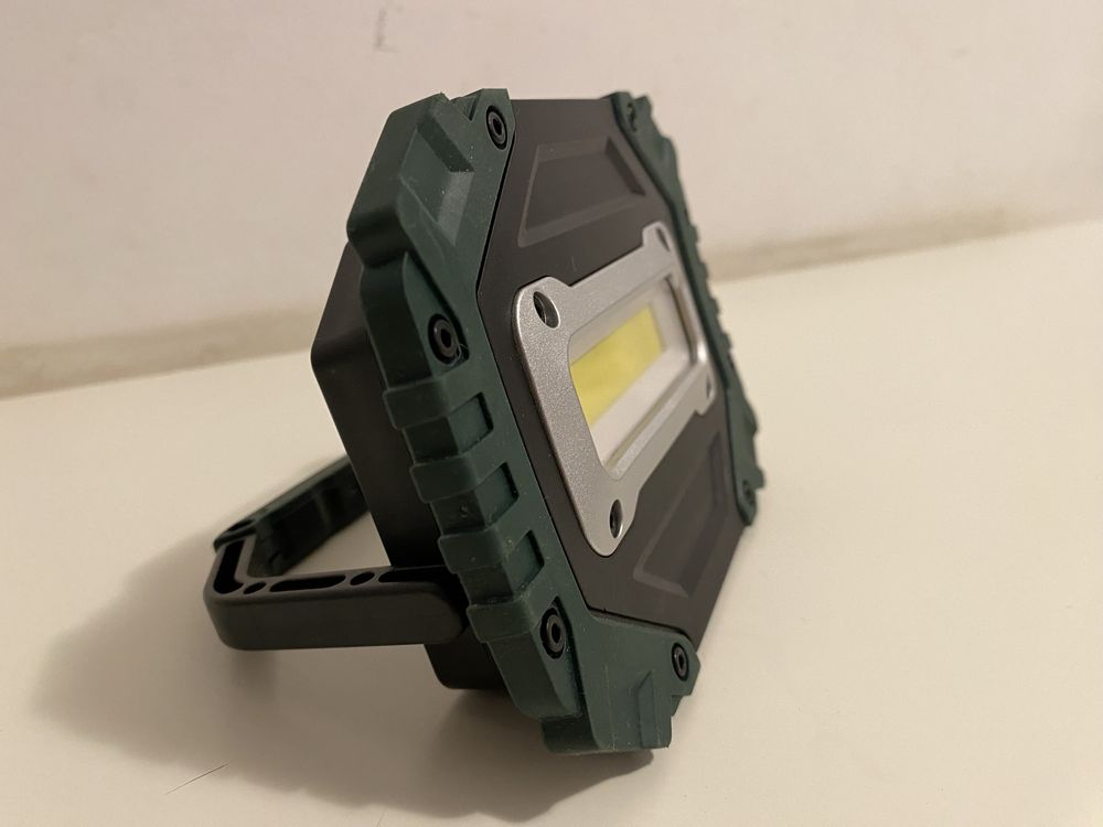 Світлодіодний прожектор Parkside PALC 4 A2