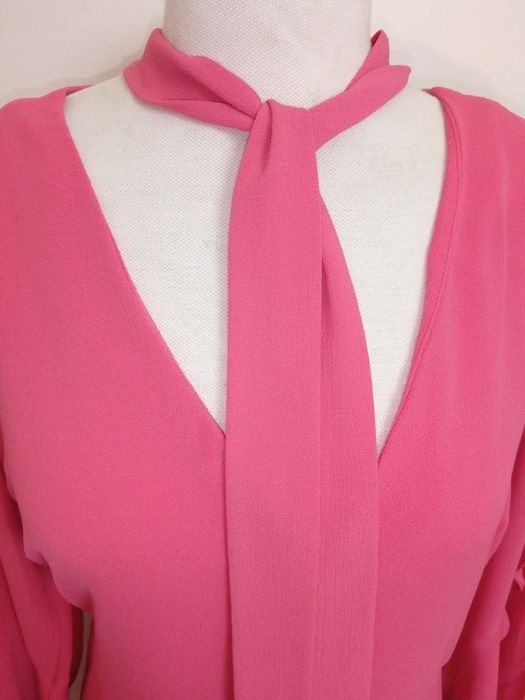 Vestido rosa muito elegante tam M