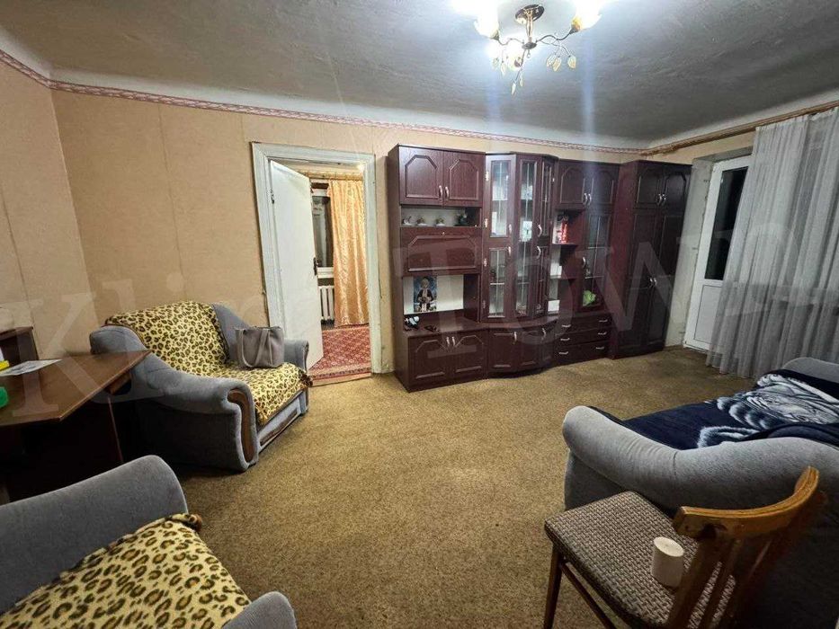 Продається 2 кімнатна квартира в р-ні Критого ринку