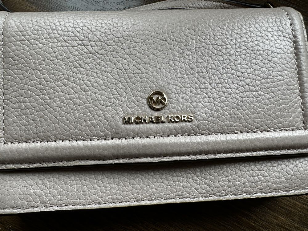 Pudrowa Torebka Michael Kors Portfel Telefon