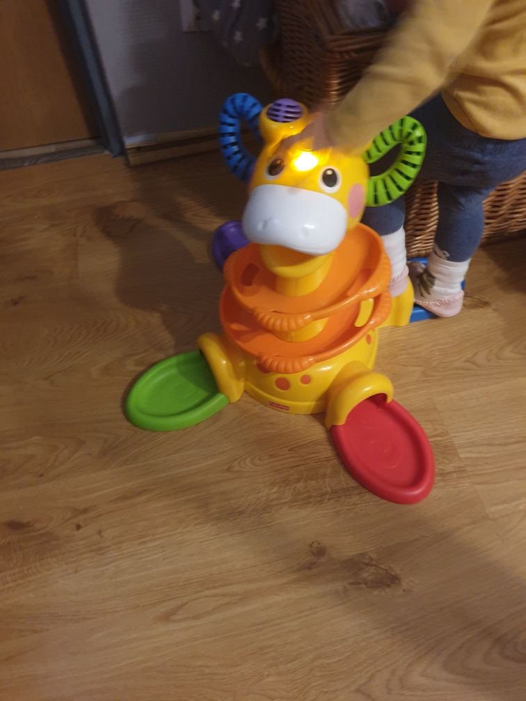 Chodzik i zabawka interaktywna dla malucha