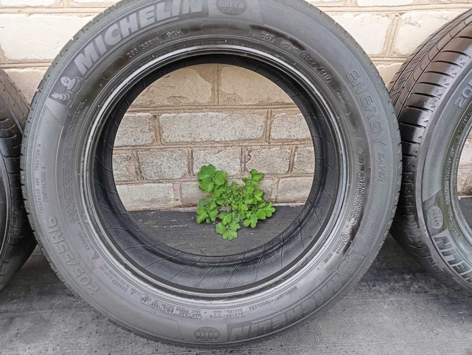 Продам резину на авто б/у