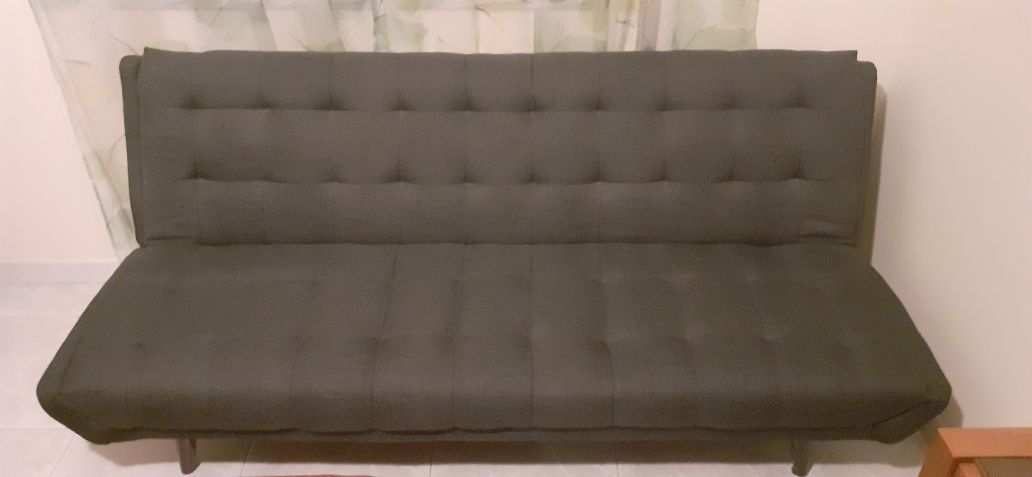 ( ÚLTIMA OPORTUNIDADE ) Sofá cama em otimo estado com muito pouco uso