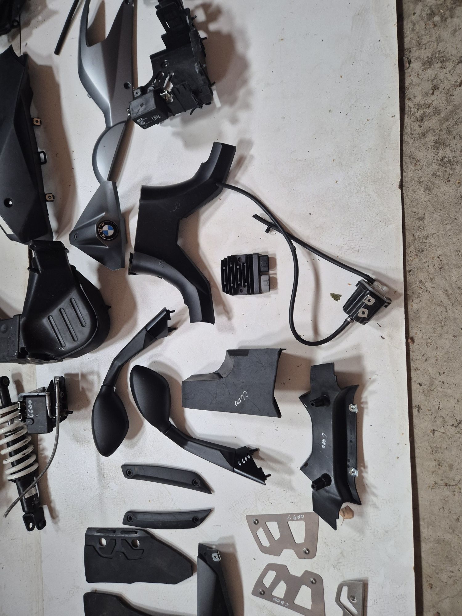 BMW C600 amortyzator kierownica przełącznik owiewka regulator osłona