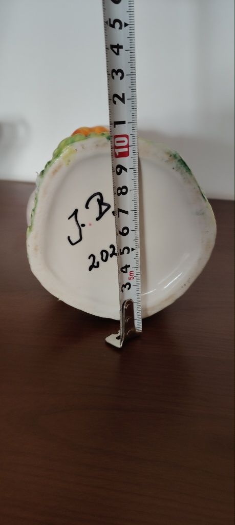 Ceramiczna krówka.