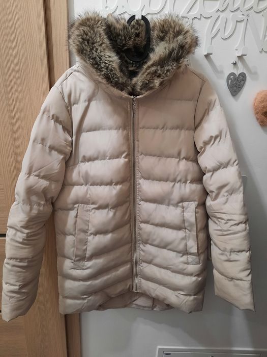 Kurtka damska Carry ocieplana. Rozmiar M / L .