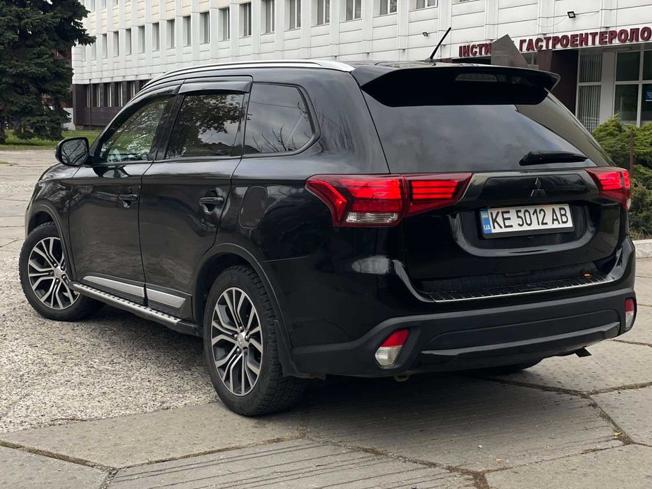 Mitsubishi Outlander 2015р 2,4 Повний привід! Обмін! Розстрочка!
