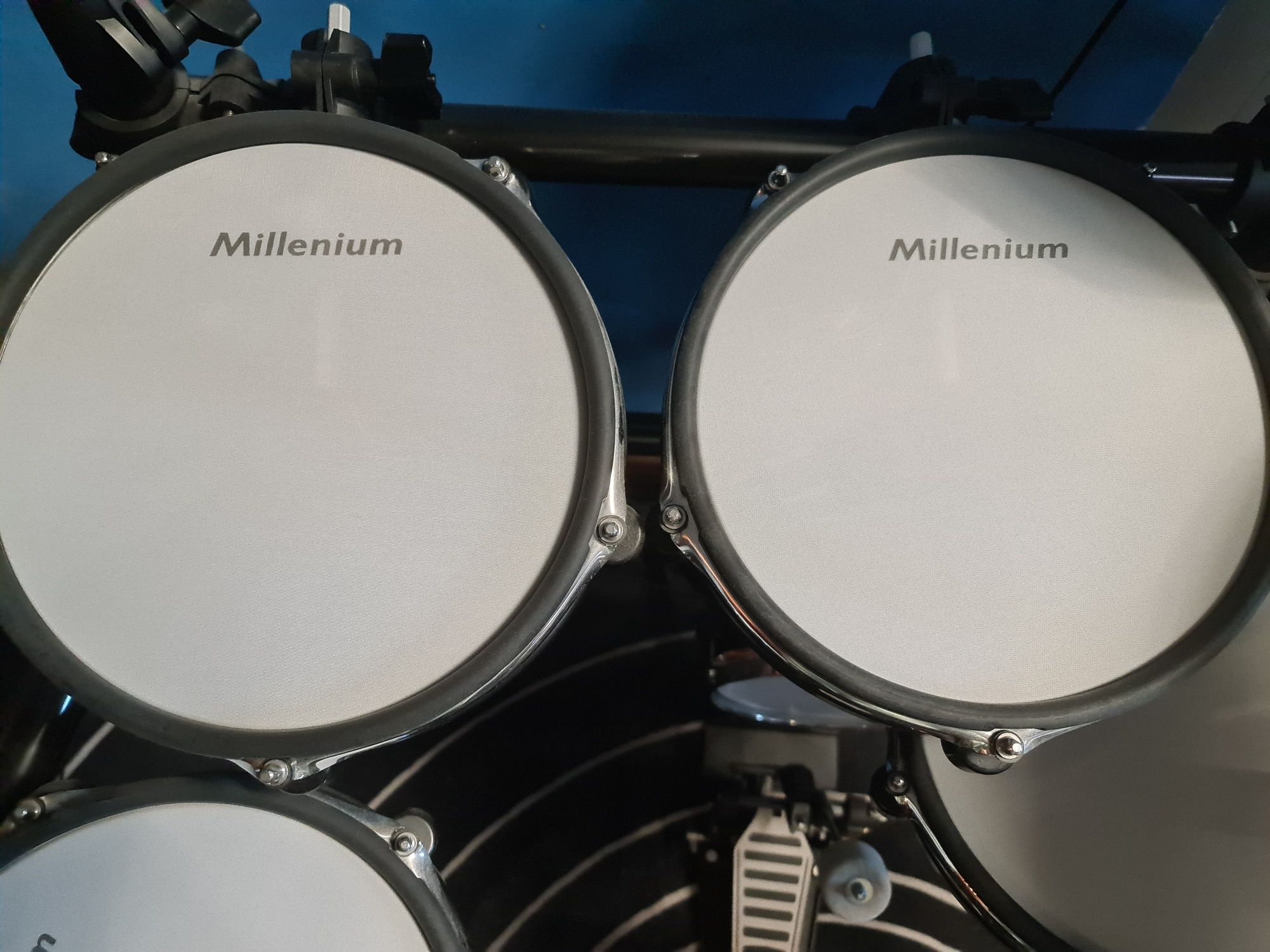 Bateria Millenium MPS-750X E-Drum Complete Bundl