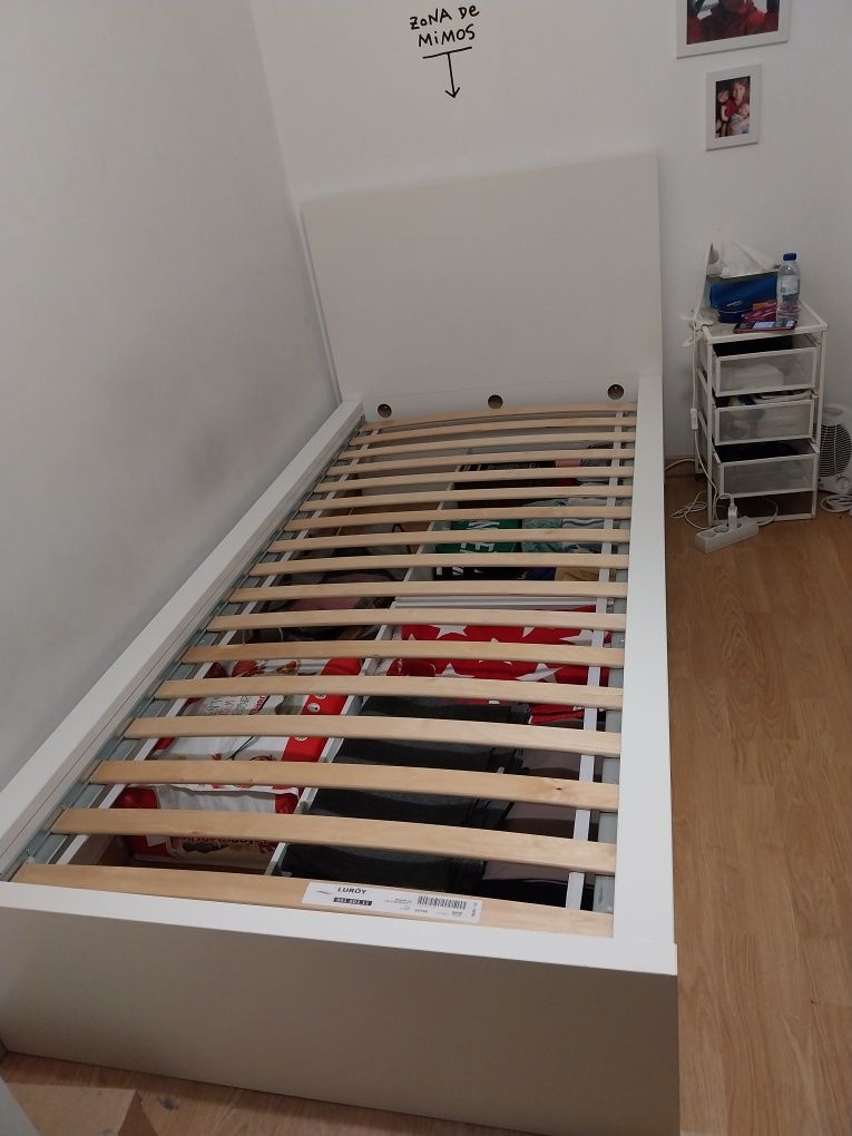 Cama de solteiro MALM IKEA