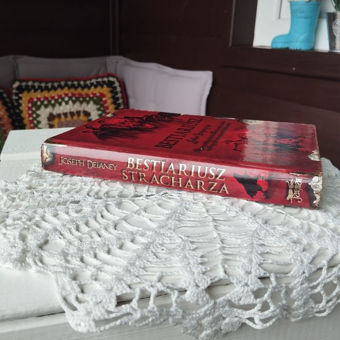 Bestiariusz Stracharza Joseph Delaney