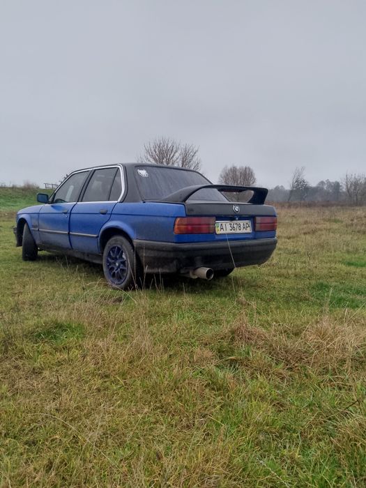 BMW e30 1,8 benz