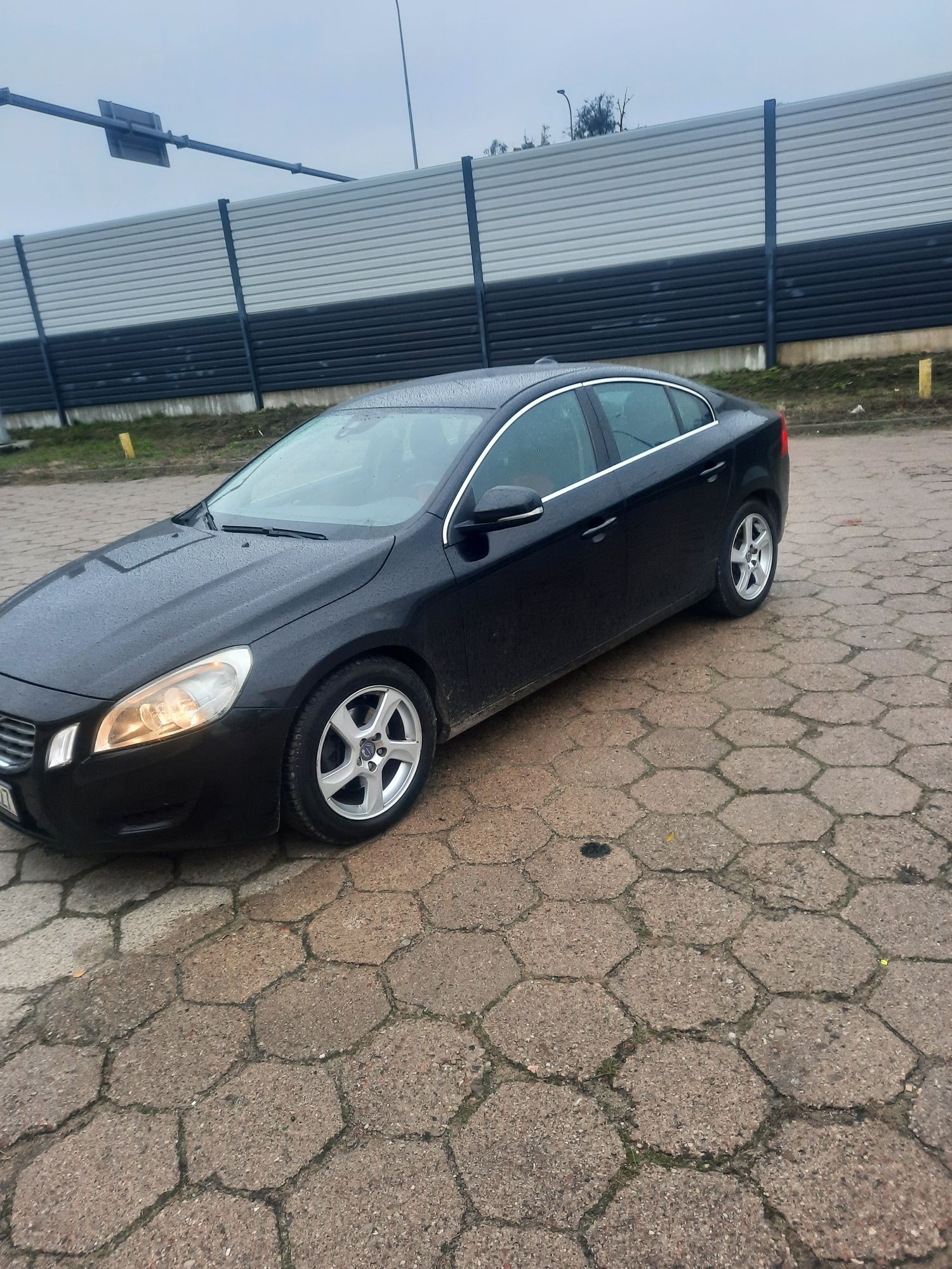 Samochód volvo s 60