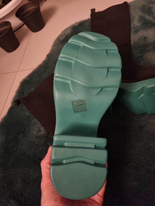 Kozaki nowe zielona podeszwa wkladka 24