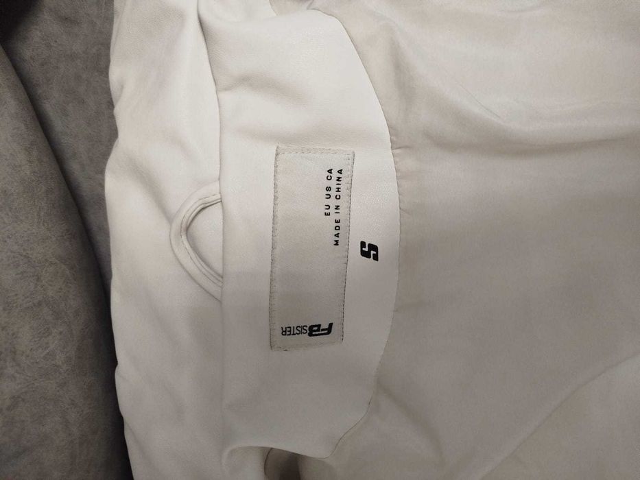 Класна Зимова куртка