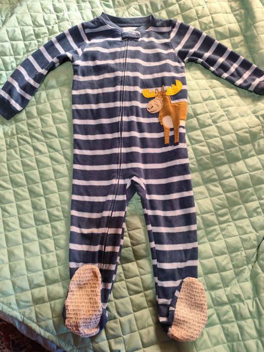 Чоловічок від carter's.