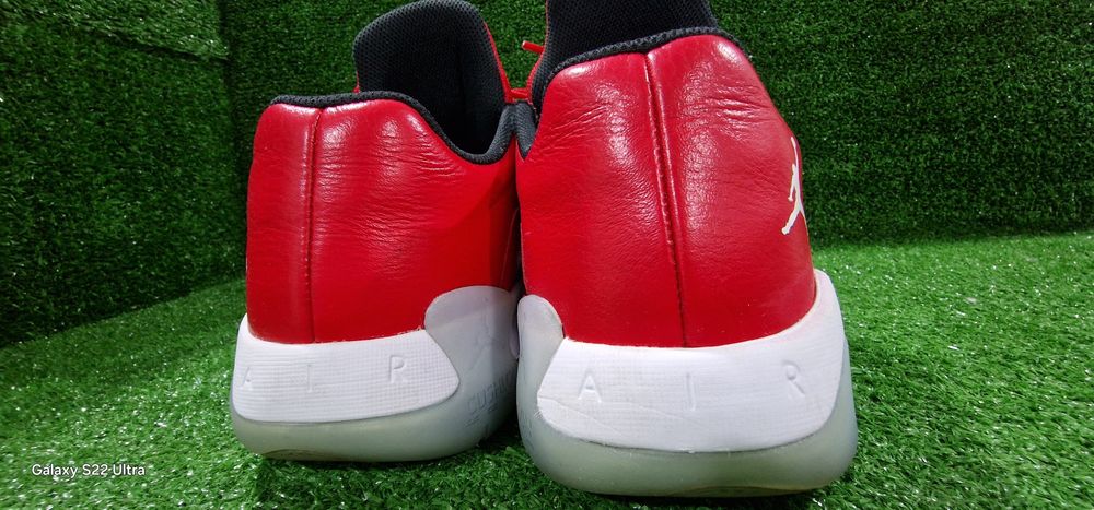 Air Jordan 11 CMFT розмір 46