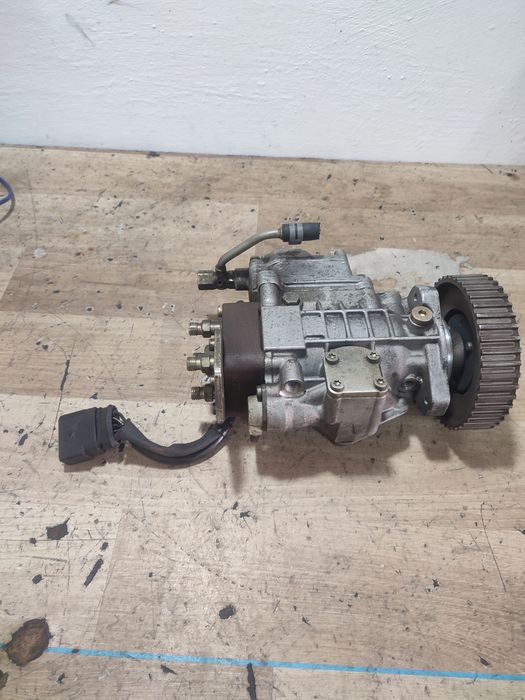 Тнвд Bosch 0460404972 1.9 SDI W Bora  Golf 4 Seat Polo Cordoba