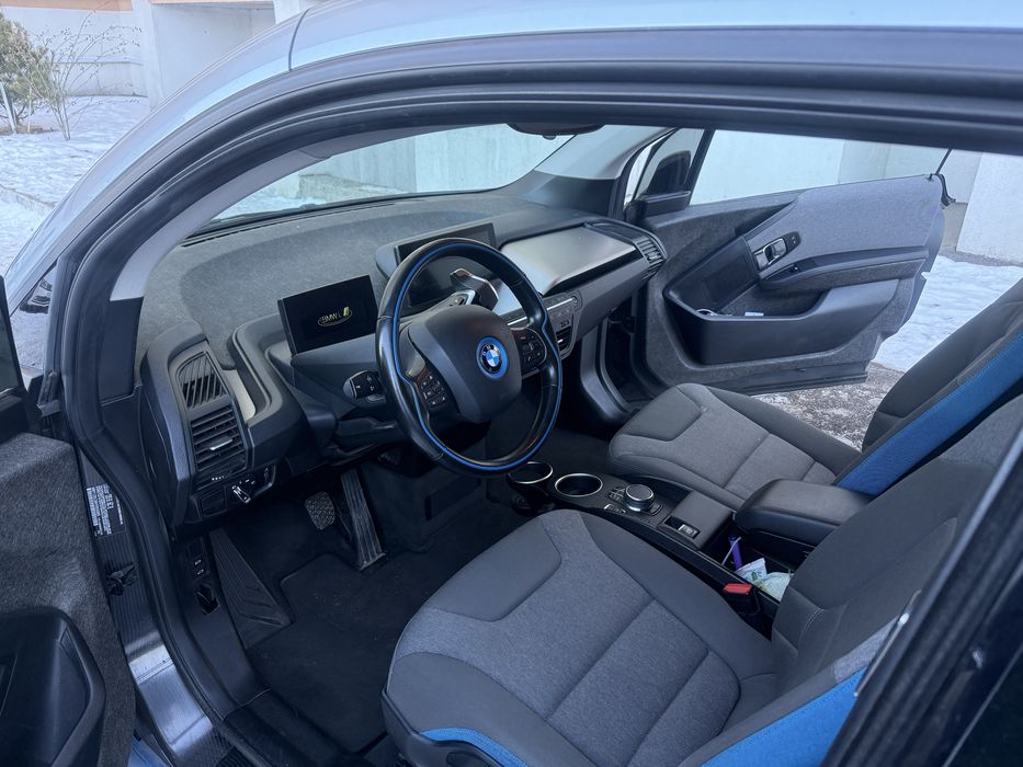 Продам BMW I3 2017 33KWT