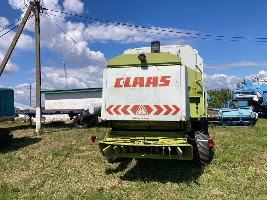 Комбайн зернозбиральний  CLAAS DOMINATOR 118SL. З документами.