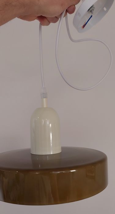 Nowa lampa wisząca w stylu bauhaus butelkowa zieleń pop art deco