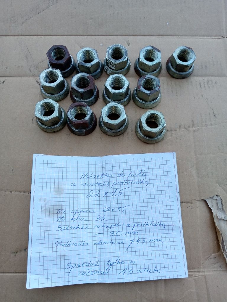 Nakrętka z obrotową podkładka M22x1,5