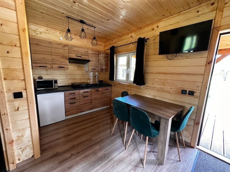 Domki nad jeziorem#działka z linią brzegową # pomost # sauna#jacuzzi