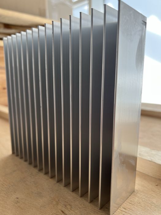 Радіатор алюмінієвий