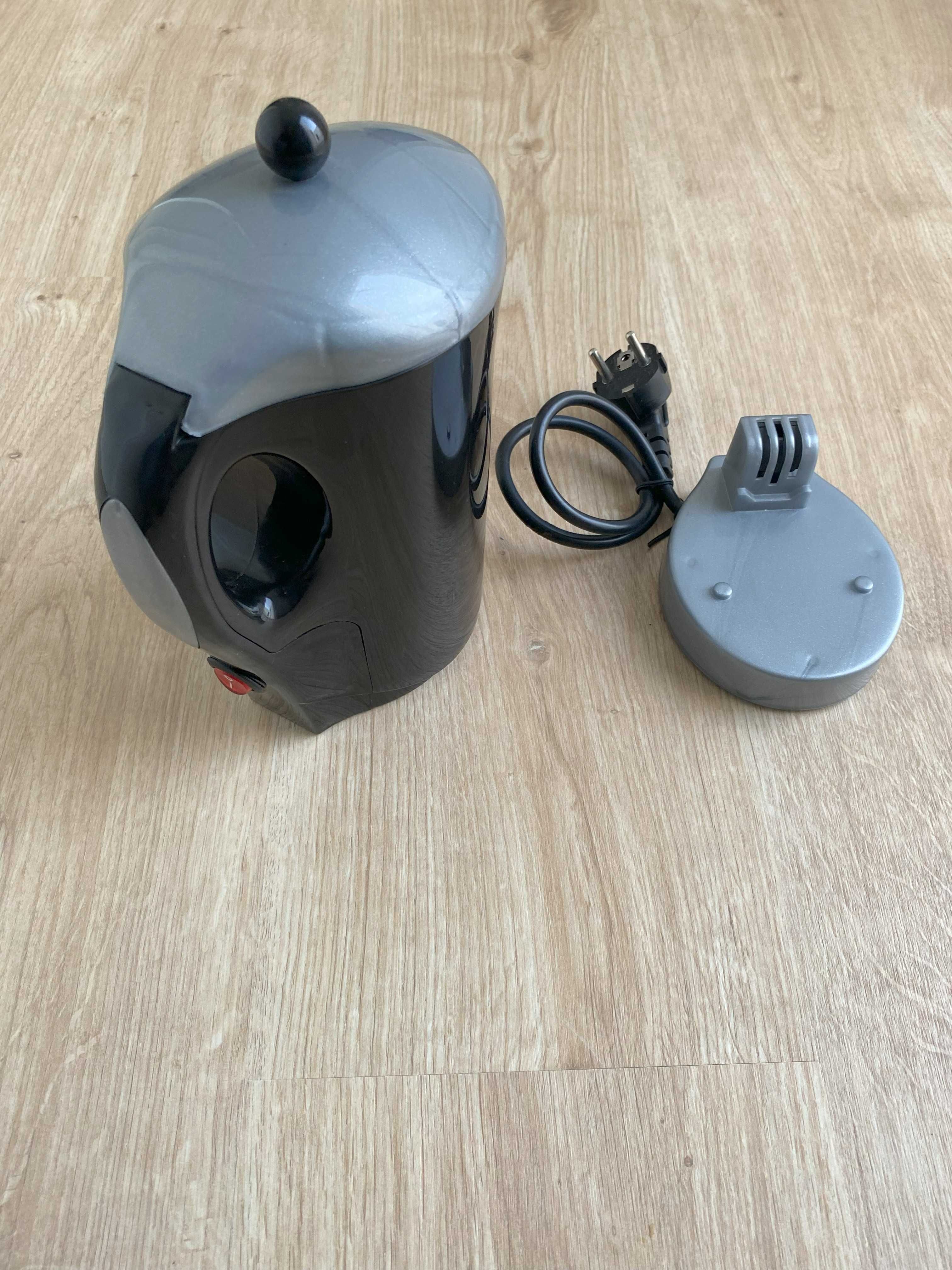 Lote com torradeira e tostadeira, com OFERTA de termo elétrico NOVO