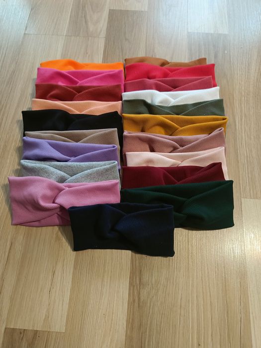 Przeplatana opaska na włosy na głowę handmade prążek