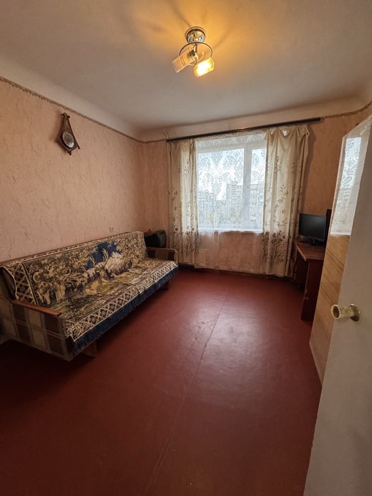 Продаж 3 кімн. квартири на Молодіжному