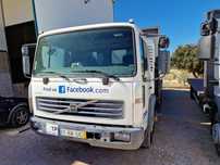 Volvo fl 180 em estrado